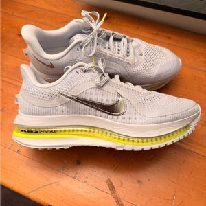 Nike Pegasus Premium After Dark Tour Women Sz 9.5